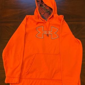 XL under armour storm hoodie